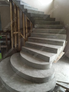 винтовая бетонная лестница